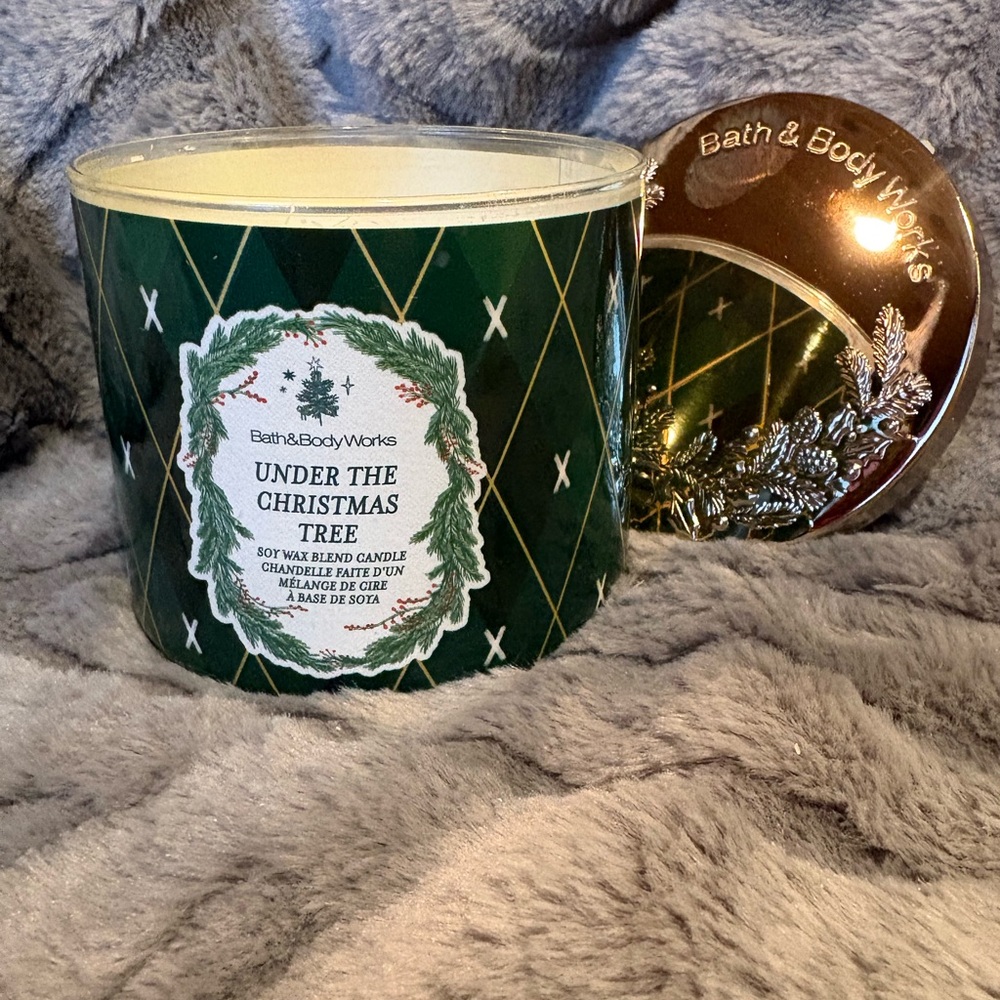 Bath & Body Works Festive Green Candle - Picture 1 of 1